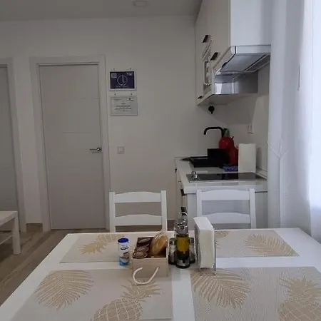 Apartamentos Tanez Santurce A Madrid Exterior photo