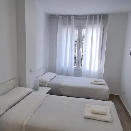 Apartamentos Tanez Santurce A Madrid Exterior photo