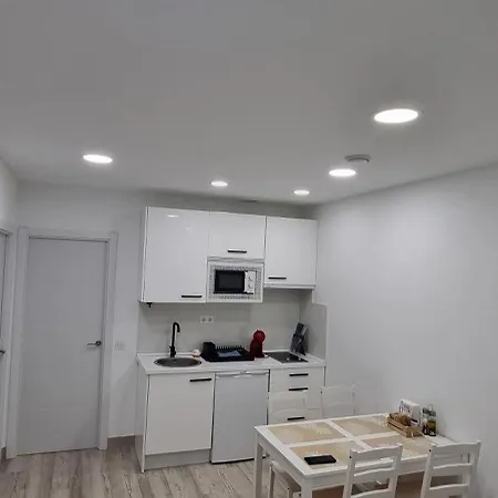 Apartamentos Tanez Santurce A Madrid Exterior photo