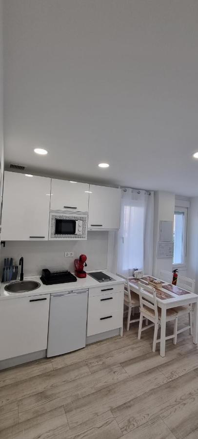 Tanez Santurce A Apartament *